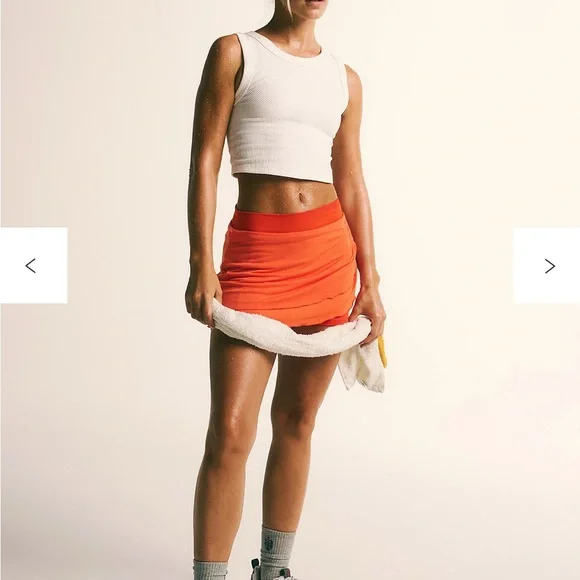 FP Movement White Free Throw Muscle Tank- XL - Picture 3 of 7